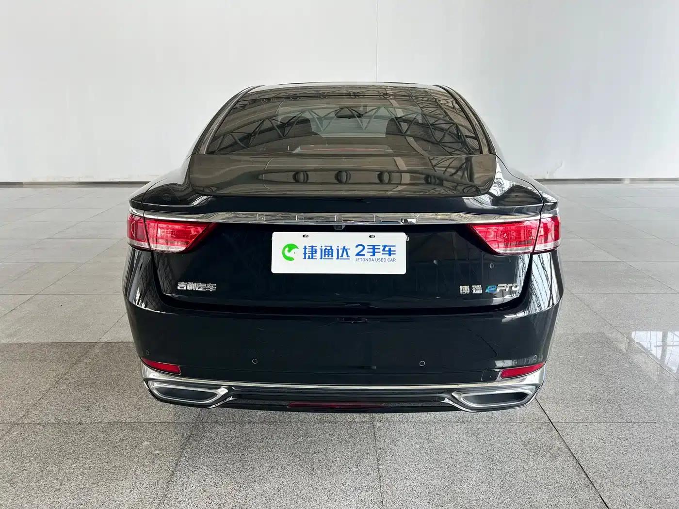 Geely Borui New Energy 2022 1.5T PHEV Mileage Upgrade Premium Edition — миниатюра 6
