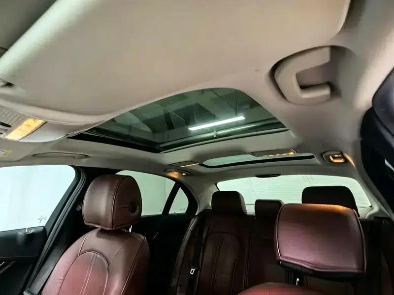 2018 Mercedes-Benz C-Class C 200 L Sport Edition — миниатюра 19