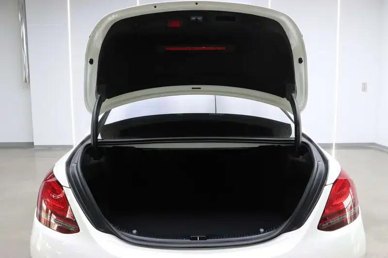 Mercedes-Benz C-Class 2020 Facelift C 200 L Fashion Sport Edition — миниатюра 30