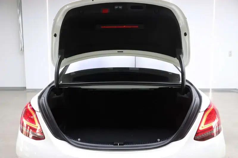 Mercedes-Benz C-Class 2020 Facelift C 200 L Fashion Sport Edition — миниатюра 34