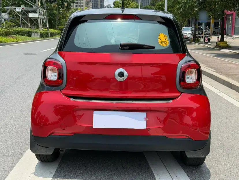smart forfour 2016 1.0L 52 kW Dynamic Edition — миниатюра 20