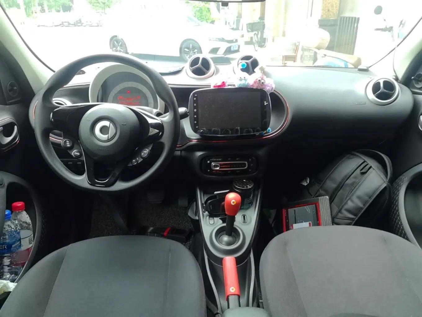 smart forfour 2016 1.0L 52 kW Dynamic Edition — миниатюра 21