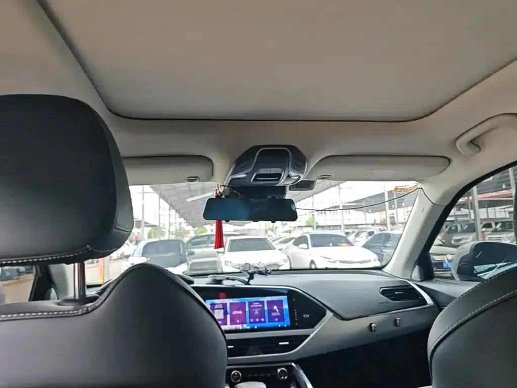 Geely Xingyue 2020 High-Performance Edition 300T Shining Star — миниатюра 18
