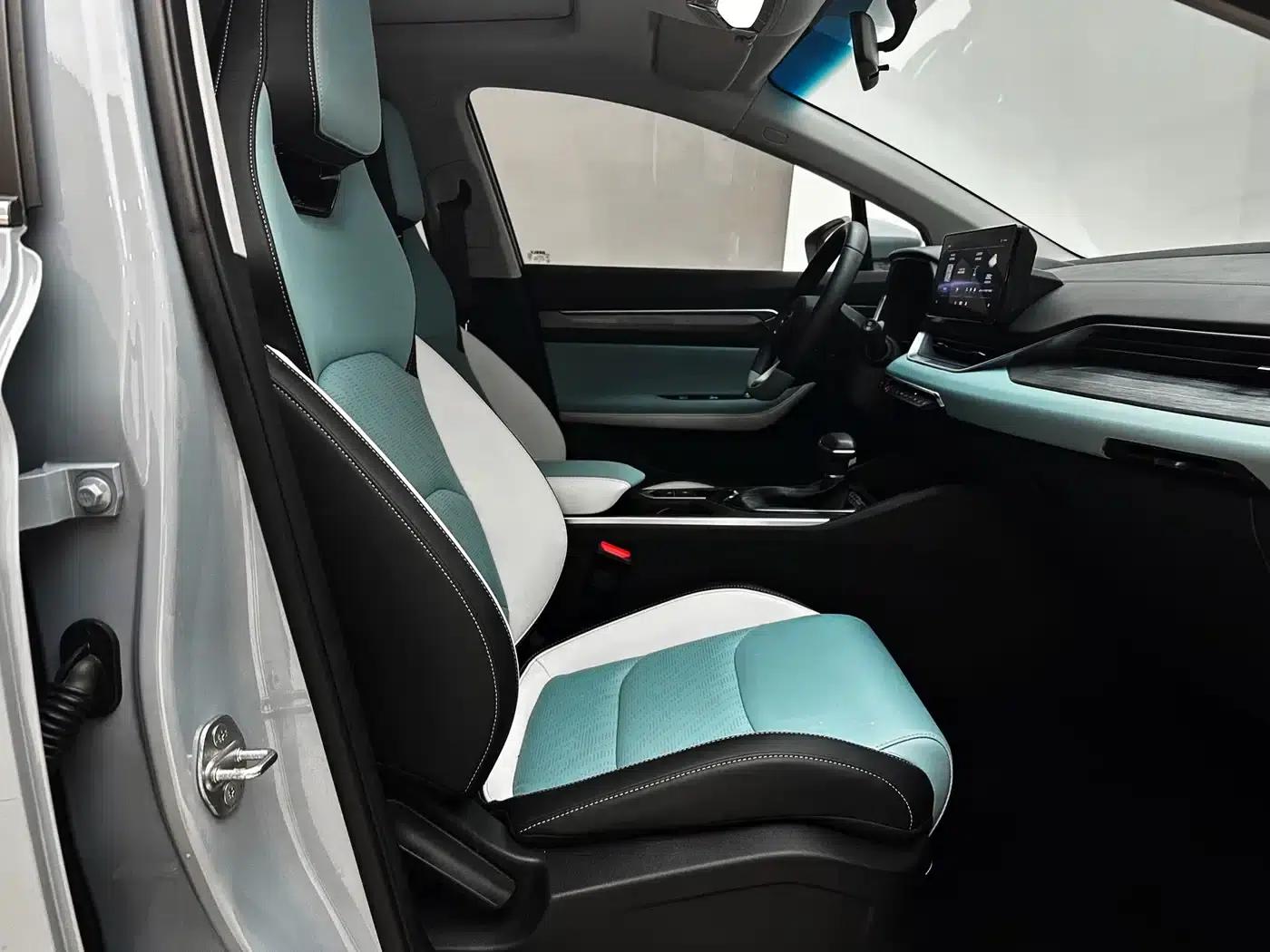 Geely Emgrand S 2022 1.4T CVT Crossover Player Edition — миниатюра 15