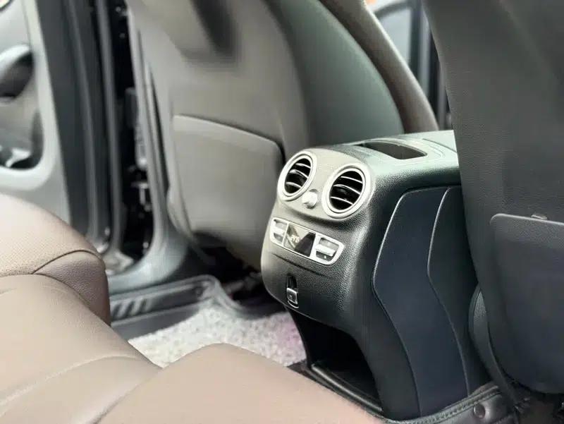 2021 Mercedes-Benz GLC 300 L 4MATIC Dynamic — миниатюра 17