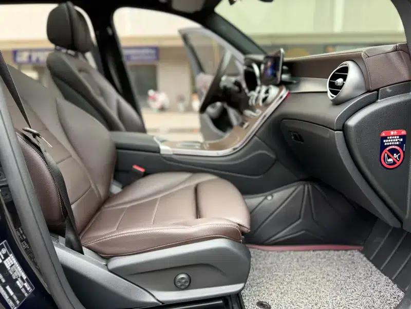 2021 Mercedes-Benz GLC 300 L 4MATIC Dynamic — миниатюра 18