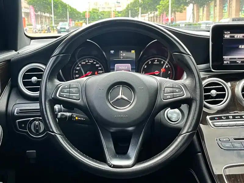 2019 Mercedes-Benz GLC 260 L 4MATIC Dynamic — миниатюра 17