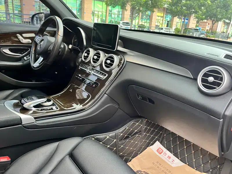 2019 Mercedes-Benz GLC 260 L 4MATIC Dynamic — миниатюра 20