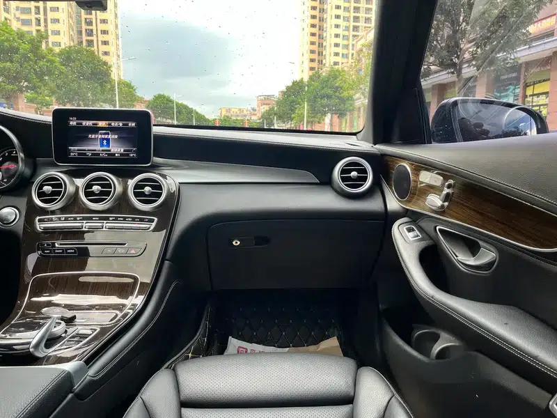 2019 Mercedes-Benz GLC 260 L 4MATIC Dynamic — миниатюра 29