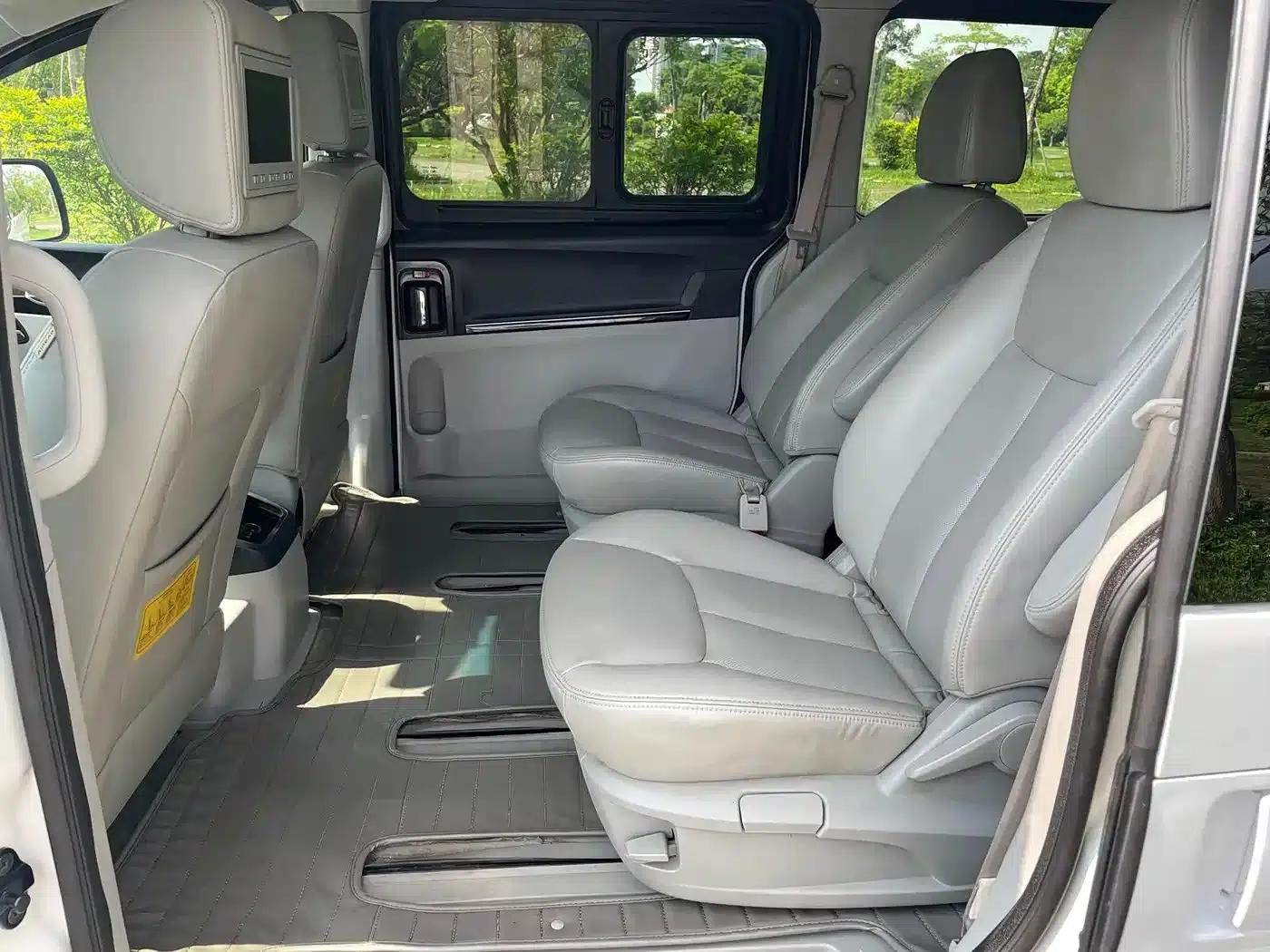 Refine M5 2016 2.0T Gasoline Manual Executive Edition — миниатюра 14