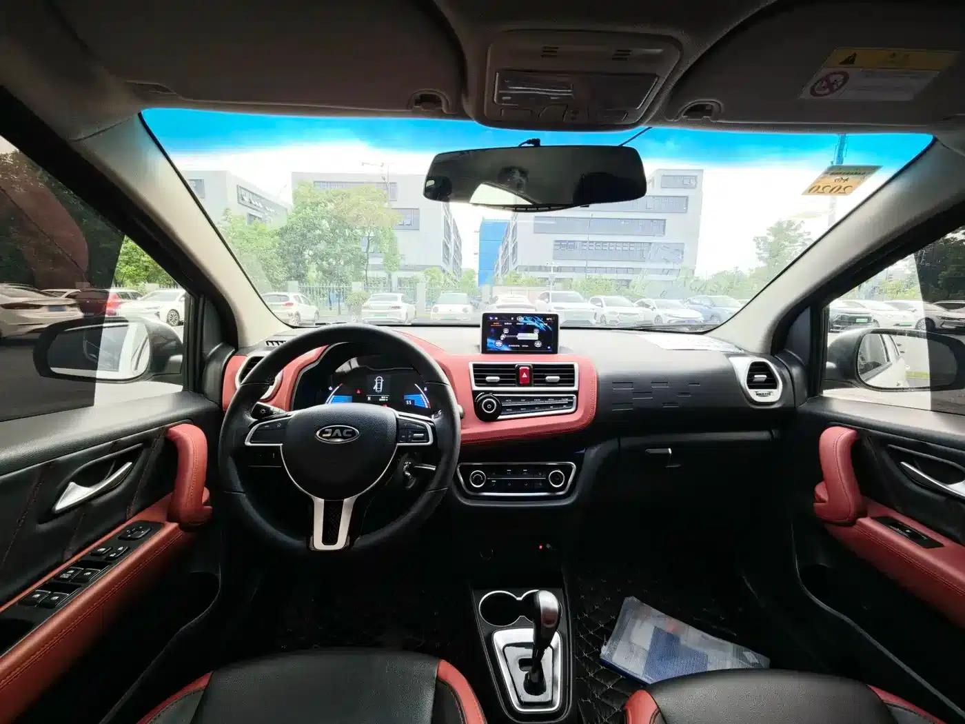 JAC iEV6E 2018 Upgraded Version iEV6E Luxury Intelligent Edition — миниатюра 5