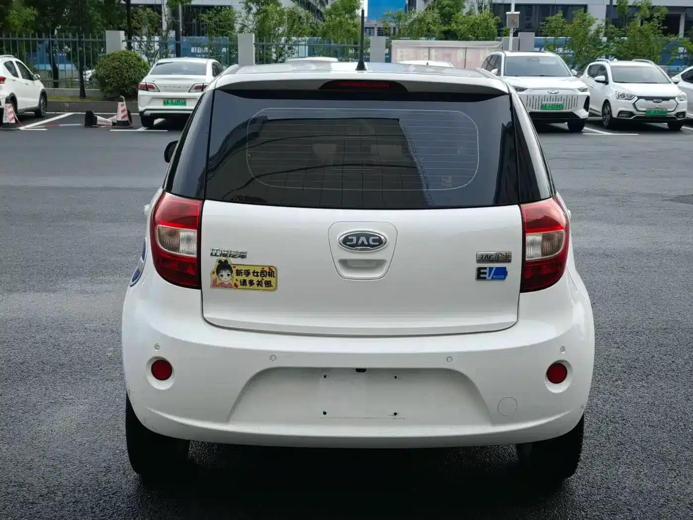 JAC iEV6E 2018 Upgraded Version iEV6E Luxury Intelligent Edition — миниатюра 9