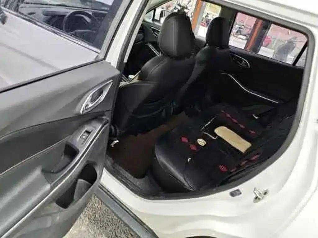 Refine S4 2019 1.6L Manual Superior Edition — миниатюра 14