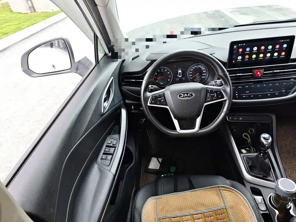 Refine S4 2019 1.6L Manual Superior Edition — миниатюра 3