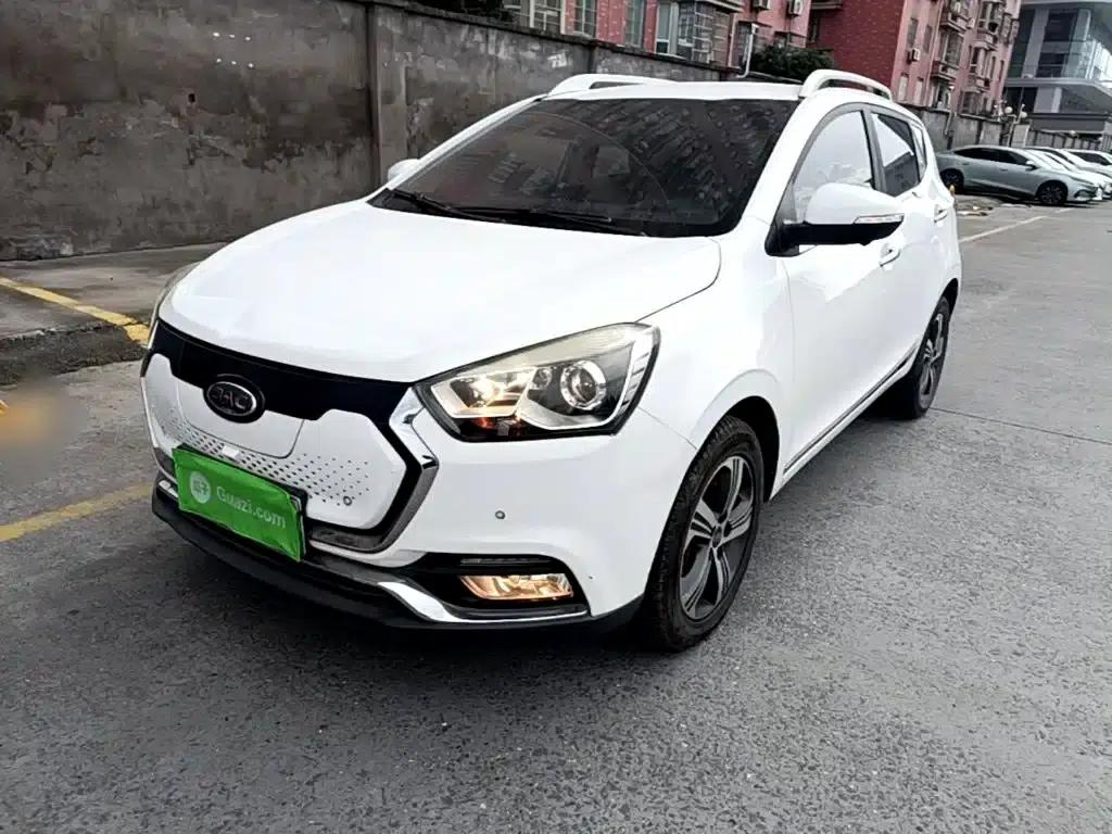 JAC iEV7S 2019 Luxury Intelligent Edition — миниатюра 1