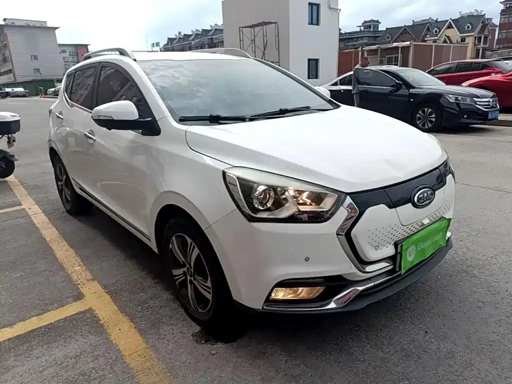 JAC iEV7S 2019 Luxury Intelligent Edition — миниатюра 4