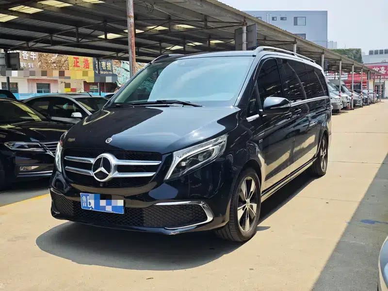 Mercedes-Benz V-Class 2022 V 260 L Long Wheelbase Premium Edition — миниатюра 1