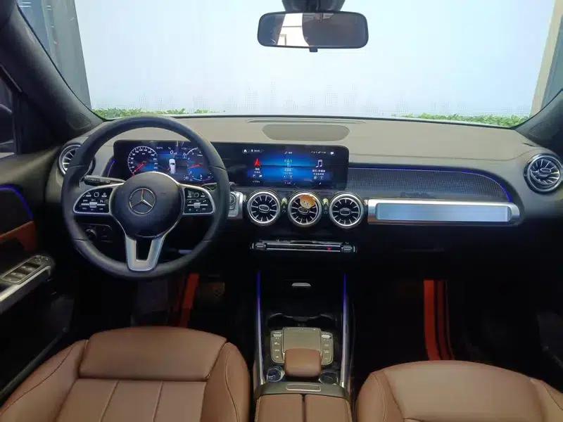 2023 Mercedes-Benz GLB 220 Dynamic — миниатюра 6