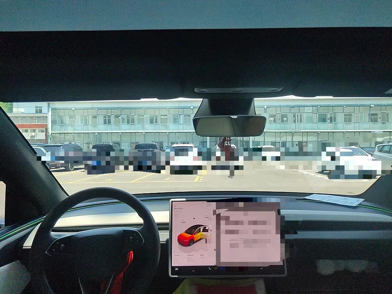 Tesla Model Y L 2025 Model Long-Range All-Wheel-Drive Version — миниатюра 18