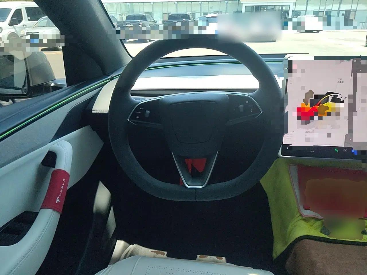Tesla Model Y L 2025 Model Long-Range All-Wheel-Drive Version — миниатюра 10