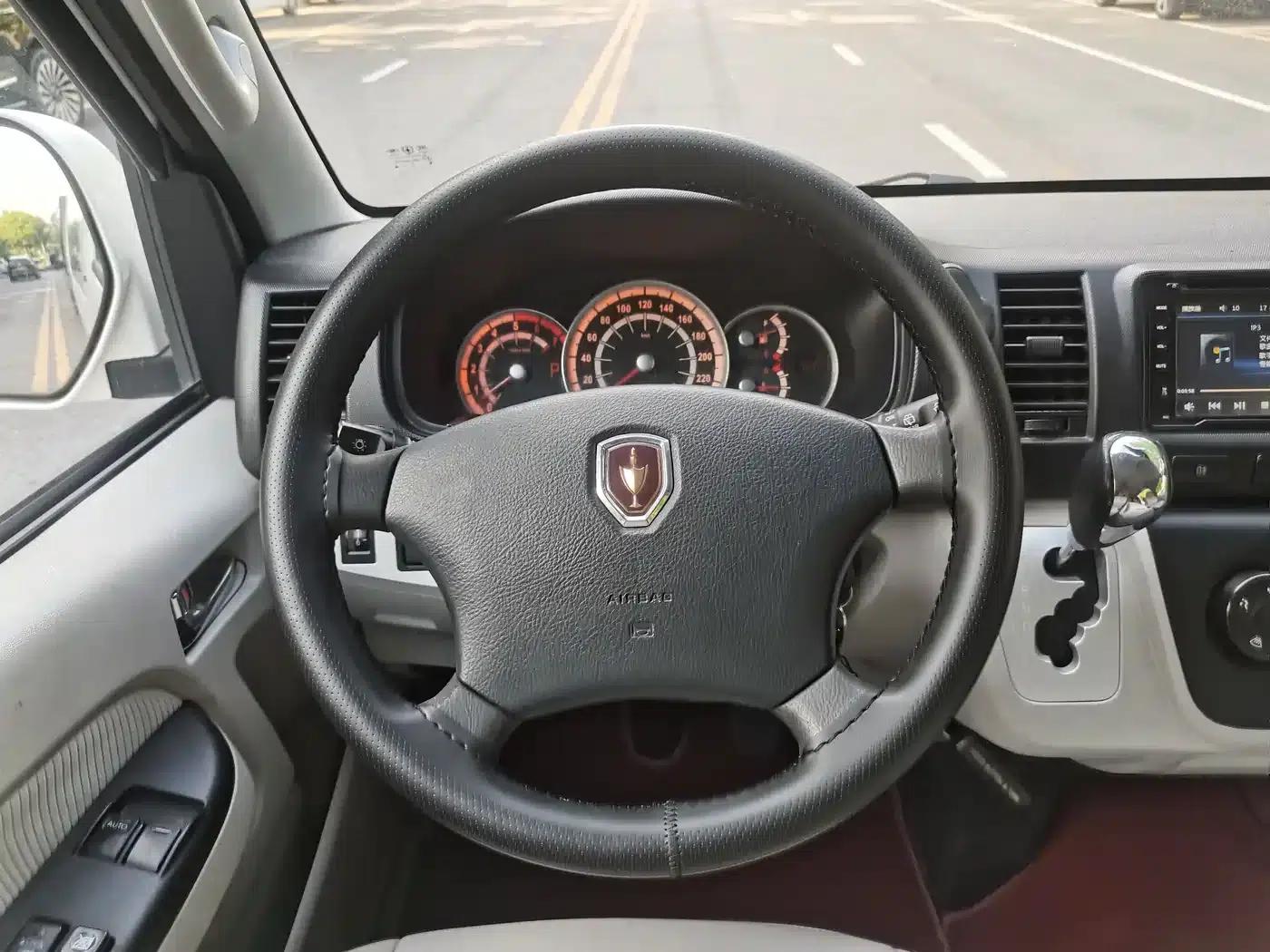 Jinbei Grand Haishi 2016 Model 2.7L Grand Haishi L Toyota Powertrain Automatic — миниатюра 15