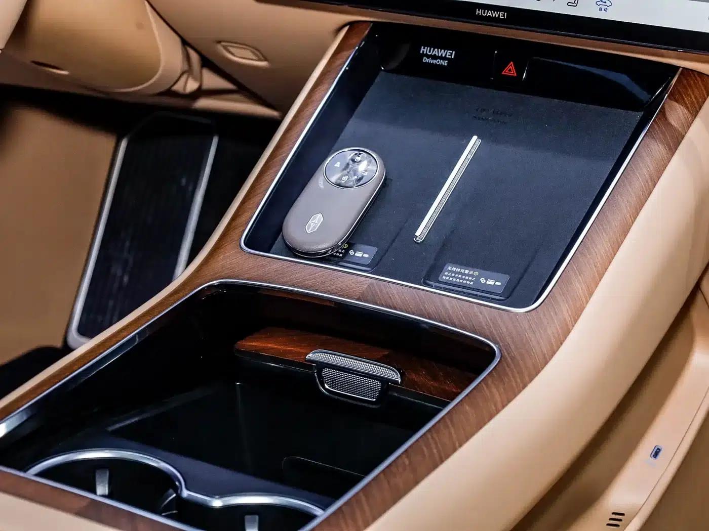 Enjoy S9 2026 Model (Range Extended Ultra, Rear-Wheel Drive, 53kWh, 192-Line LiDAR) — миниатюра 15