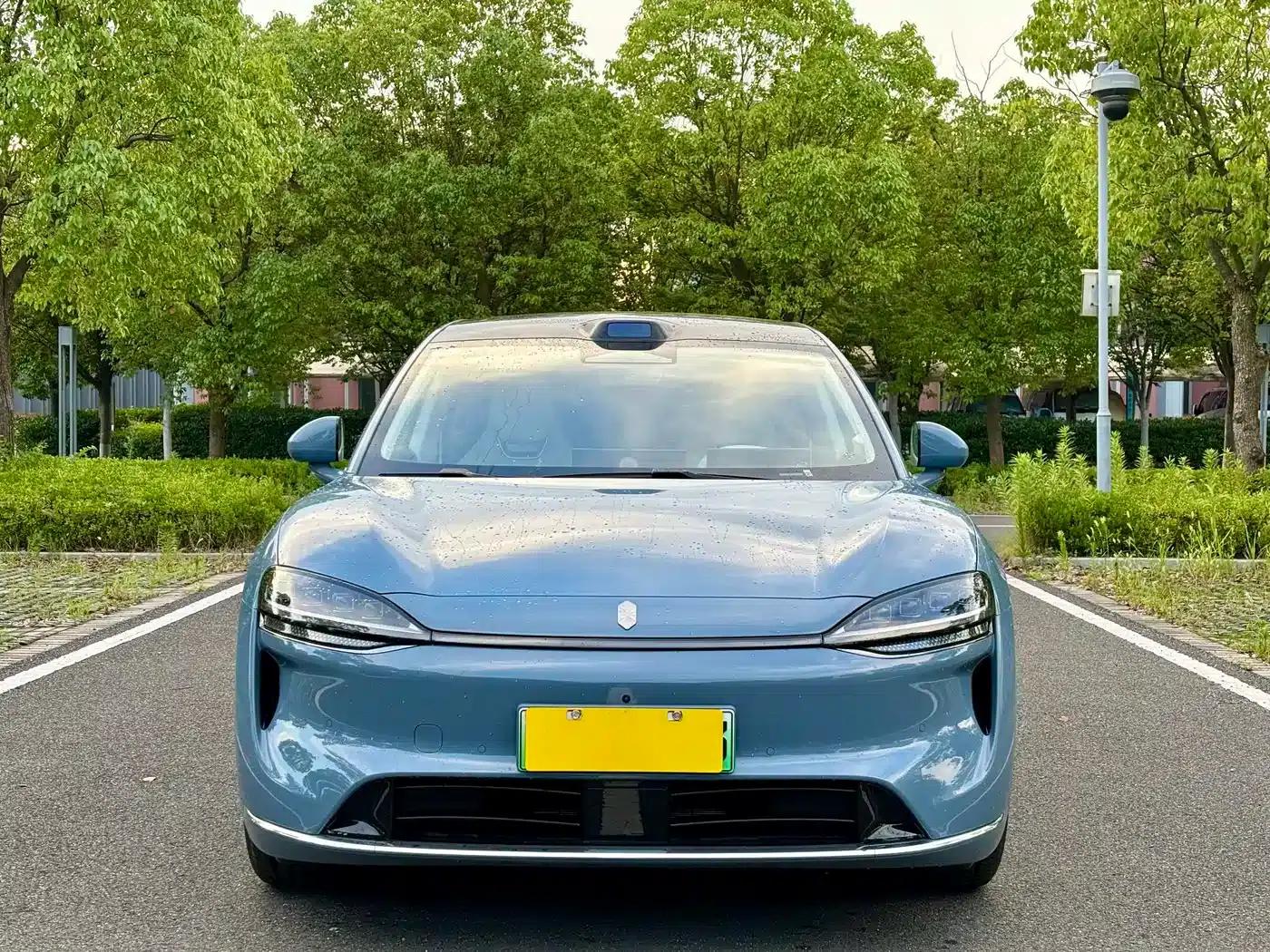 Zhijie R7 2026 Pure Electric Max + 192-line LiDAR — миниатюра 2
