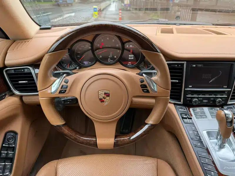 Panamera 2010 Panamera 4 3.6L — миниатюра 6