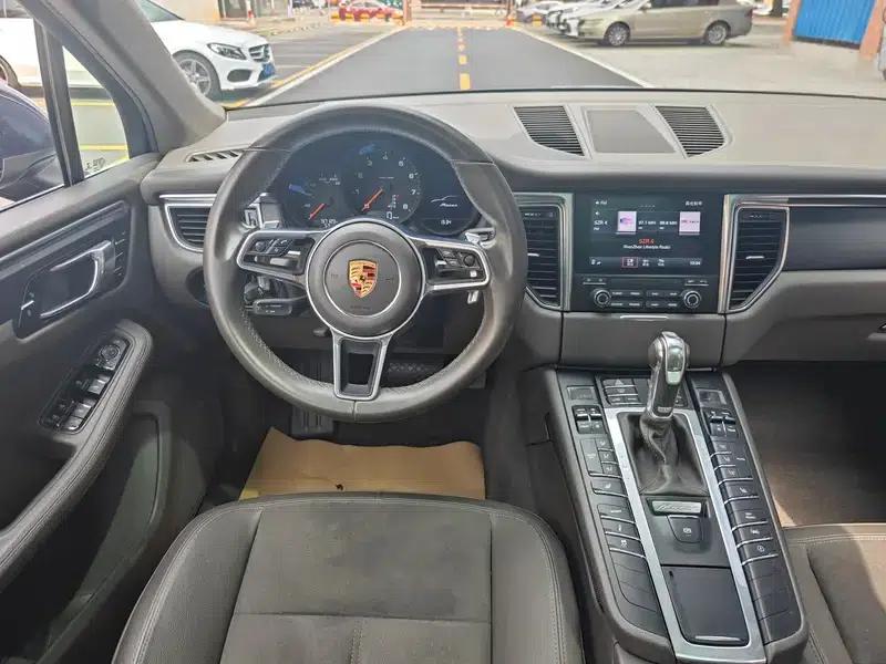 2017 Macan 2.0T — миниатюра 14