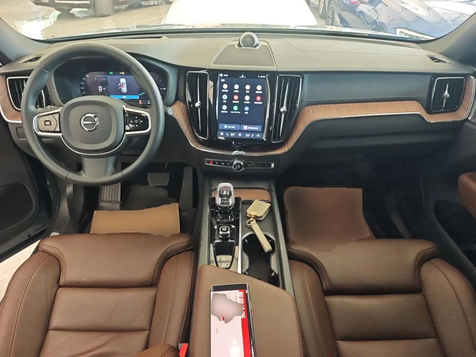 Volvo XC60 New Energy 2023 T8 Plug-in Hybrid Long-Range All-Wheel Drive Smart Luxury Edition — миниатюра 17