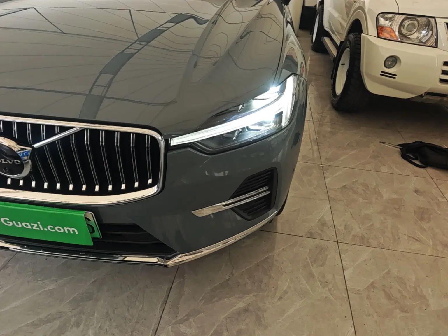 Volvo XC60 New Energy 2023 T8 Plug-in Hybrid Long-Range All-Wheel Drive Smart Luxury Edition — миниатюра 8