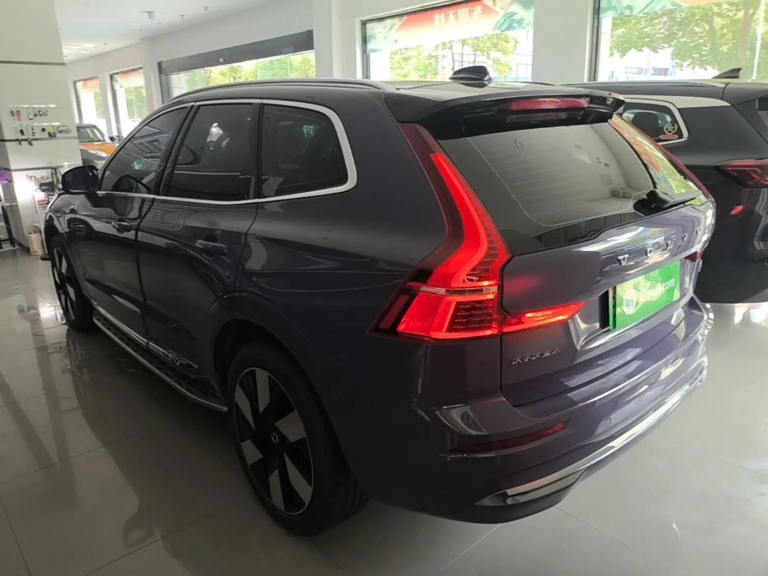 Volvo XC60 New Energy 2024 T8 Plug-in Hybrid Long-Range All-Wheel Drive Smart Luxury Edition — миниатюра 4