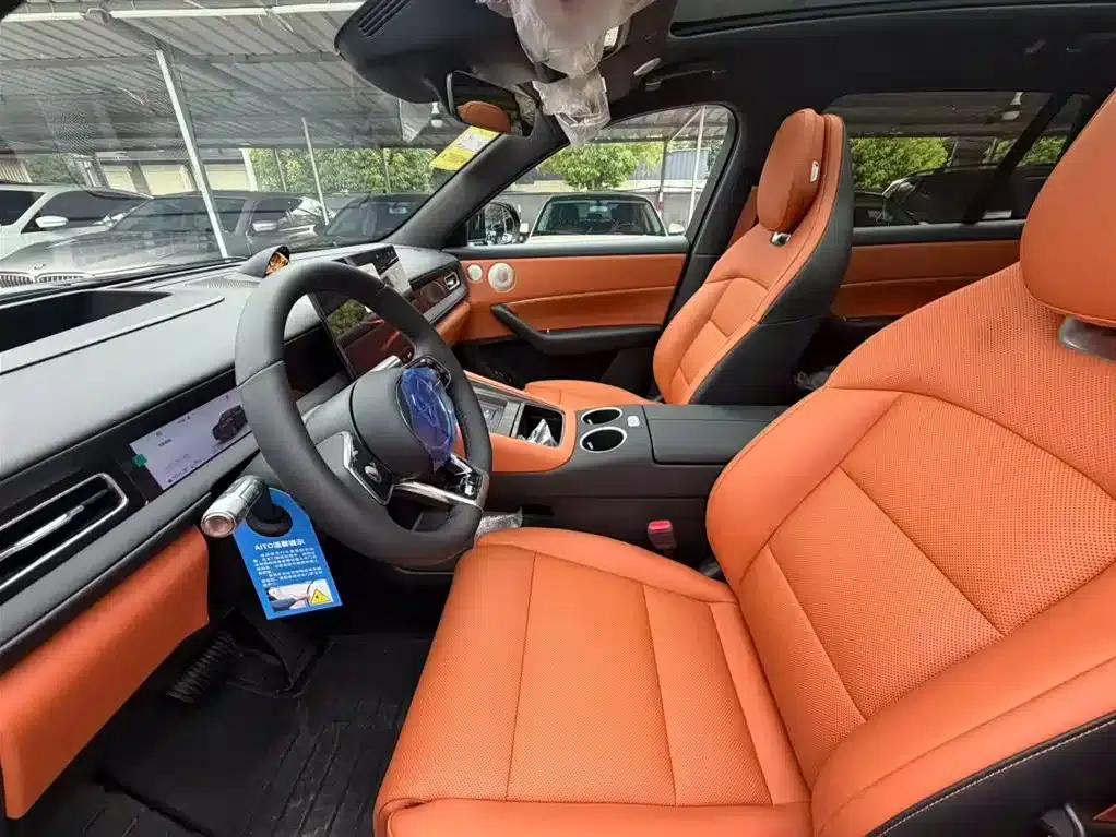 Wenjie M6 2026 Range Extended Max+ 4WD Version — миниатюра 4
