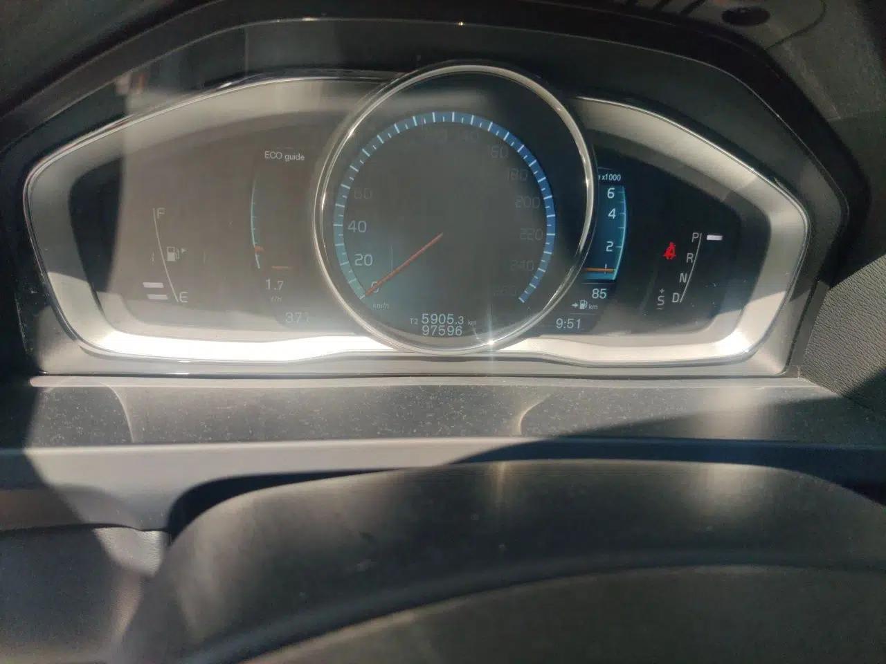 Volvo V60 2015 T5 Zhiya Edition — миниатюра 12