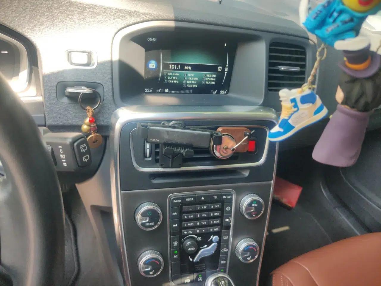 Volvo V60 2015 T5 Zhiya Edition — миниатюра 13