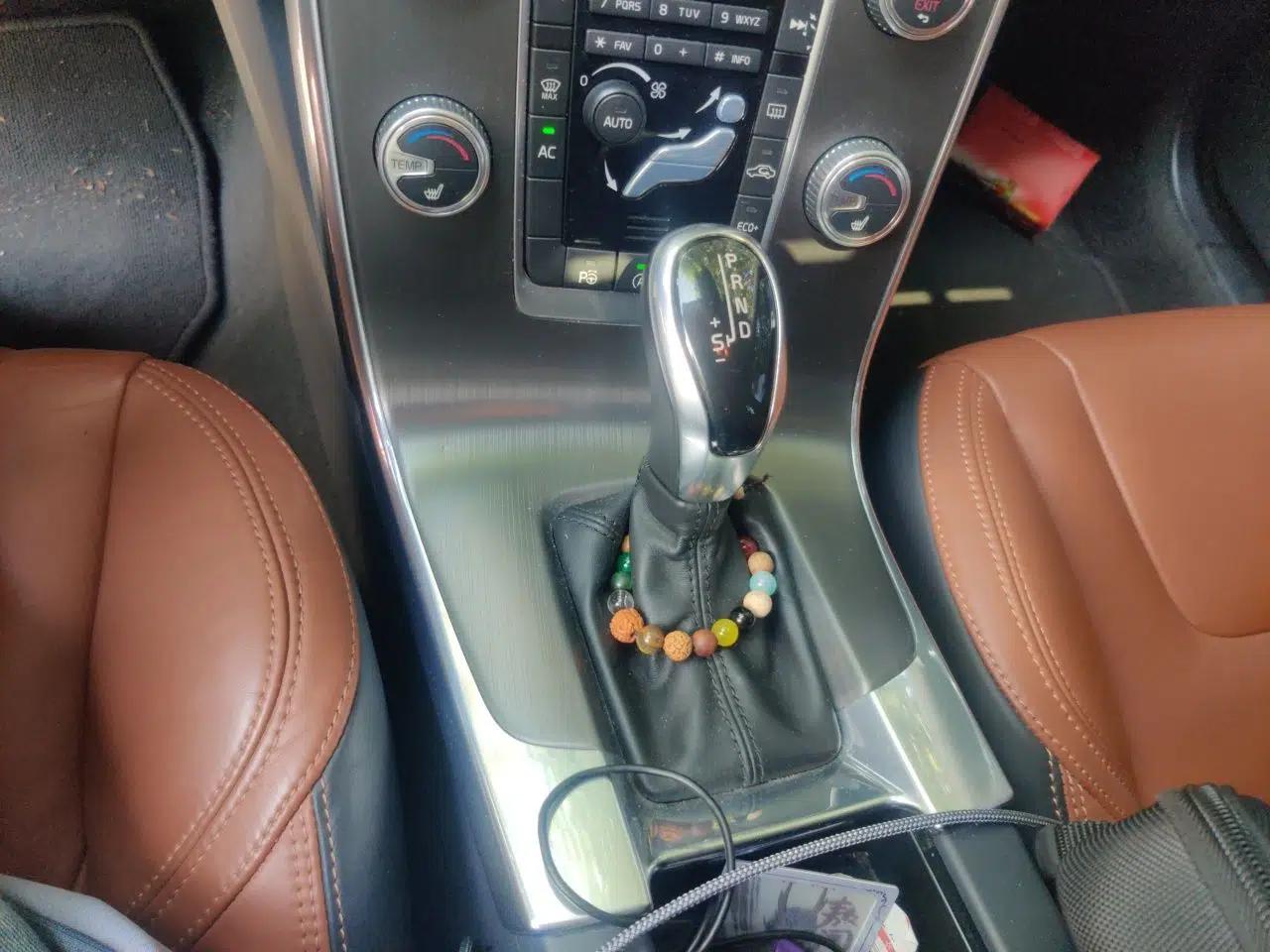 Volvo V60 2015 T5 Zhiya Edition — миниатюра 14