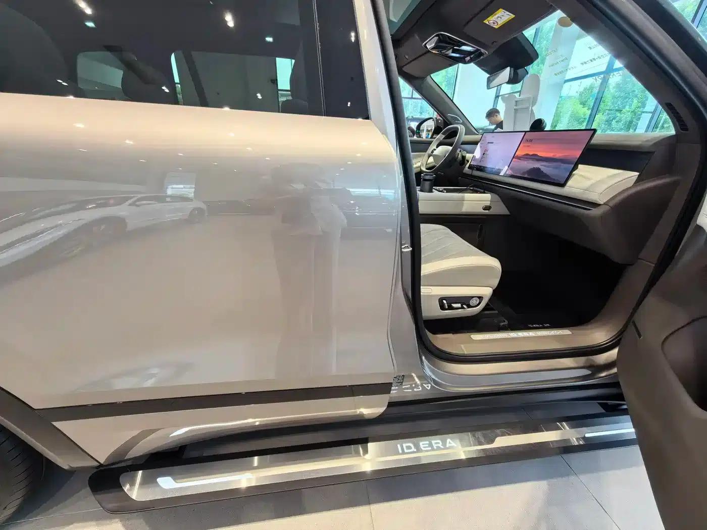 ID.ERA 9X 2026 Ultra AWD — миниатюра 16