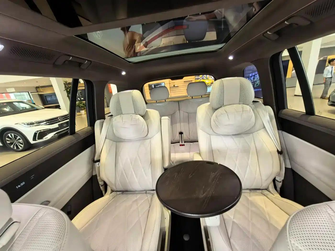ID.ERA 9X 2026 Ultra AWD — миниатюра 31