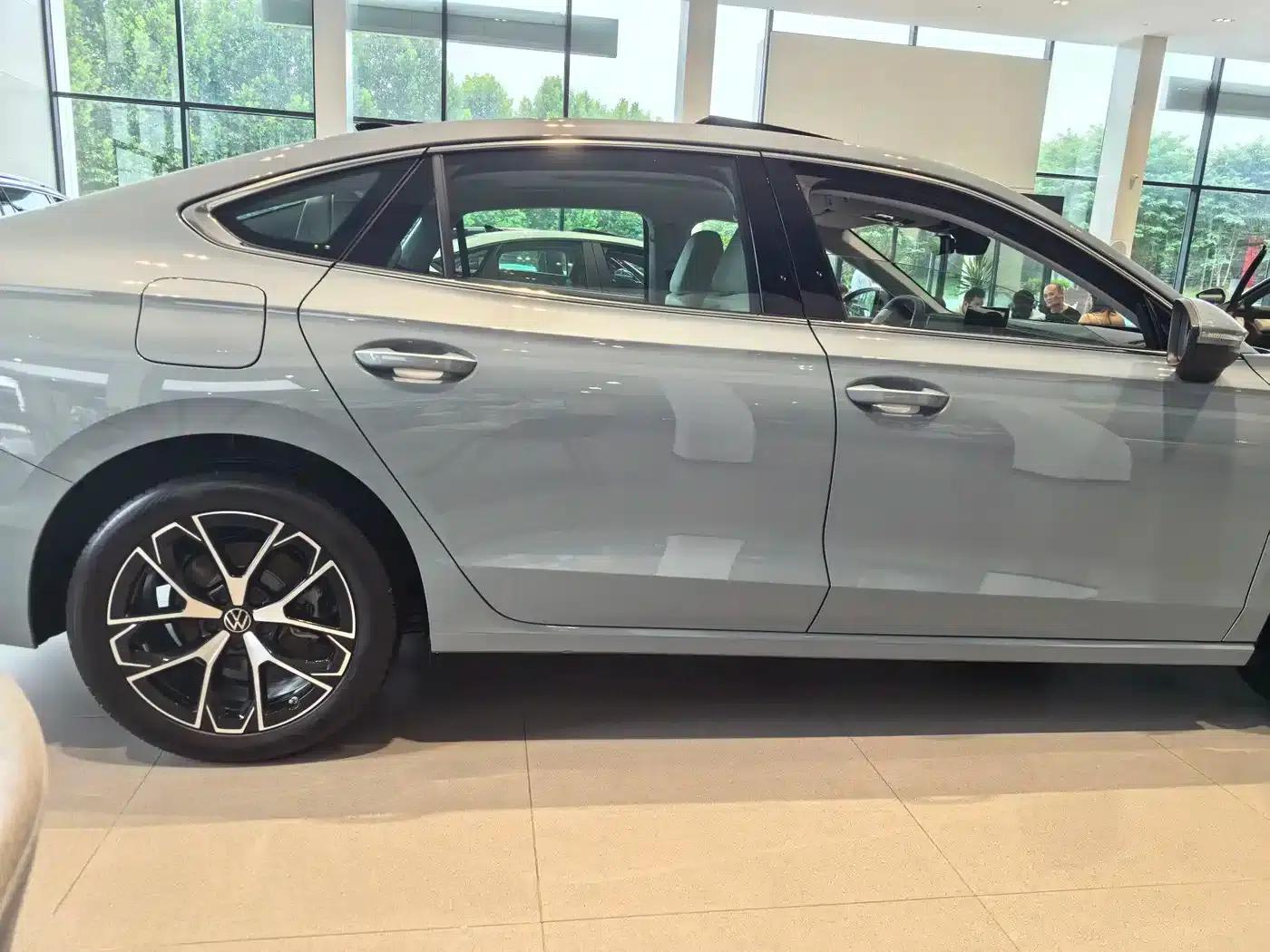 ID.ERA 9X 2026 Ultra AWD — миниатюра 6