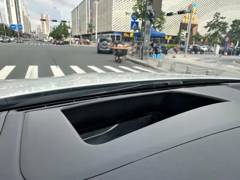 2023 Cayenne E-Hybrid 2.0T Platinum Edition — миниатюра 12