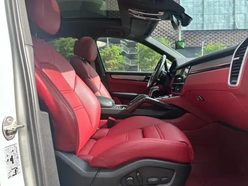 2023 Cayenne E-Hybrid 2.0T Platinum Edition — миниатюра 21