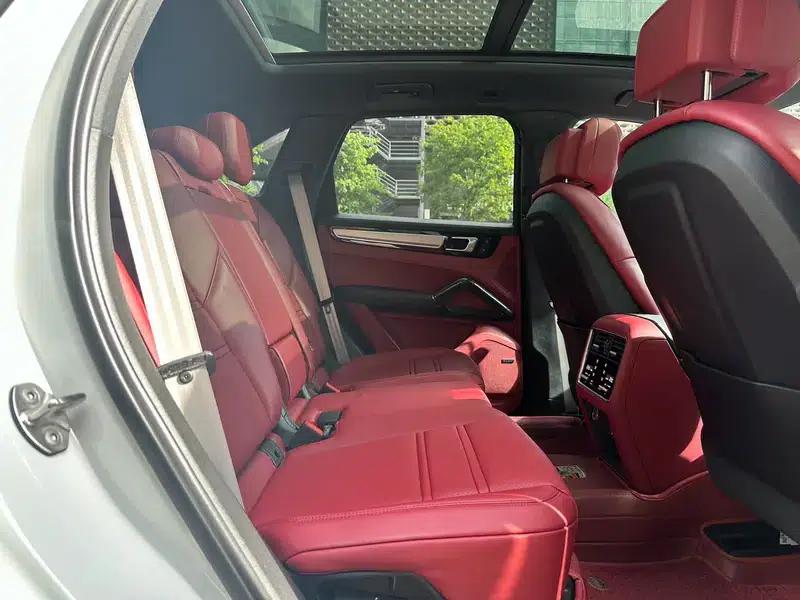2023 Cayenne E-Hybrid 2.0T Platinum Edition — миниатюра 25
