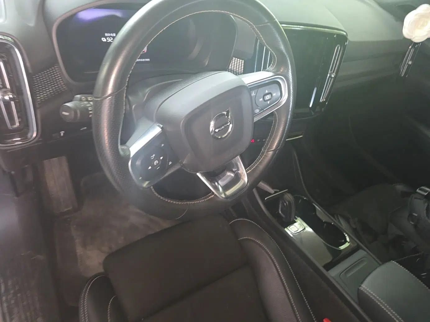 Volvo XC40 New Energy 2021 P8 Pure Electric All-Wheel Drive Smart Luxury Sport Edition — миниатюра 12