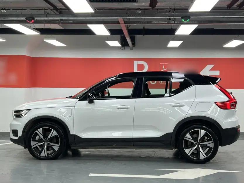 Volvo XC40 New Energy 2021 P8 Pure Electric All-Wheel Drive Smart Luxury Sport Edition — миниатюра 6
