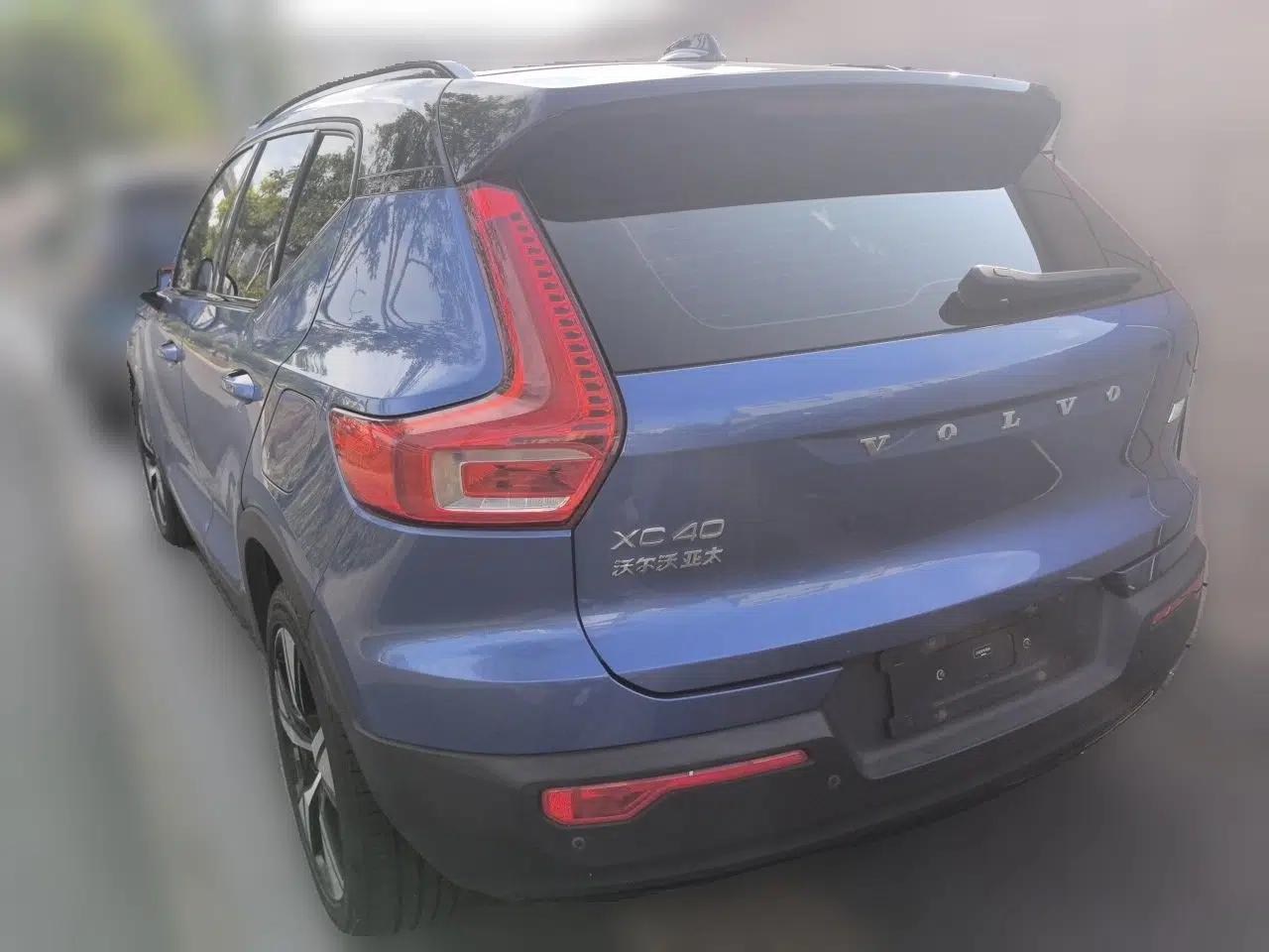 Volvo XC40 New Energy 2021 P8 Pure Electric All-Wheel Drive Smart Luxury Sport Edition — миниатюра 4