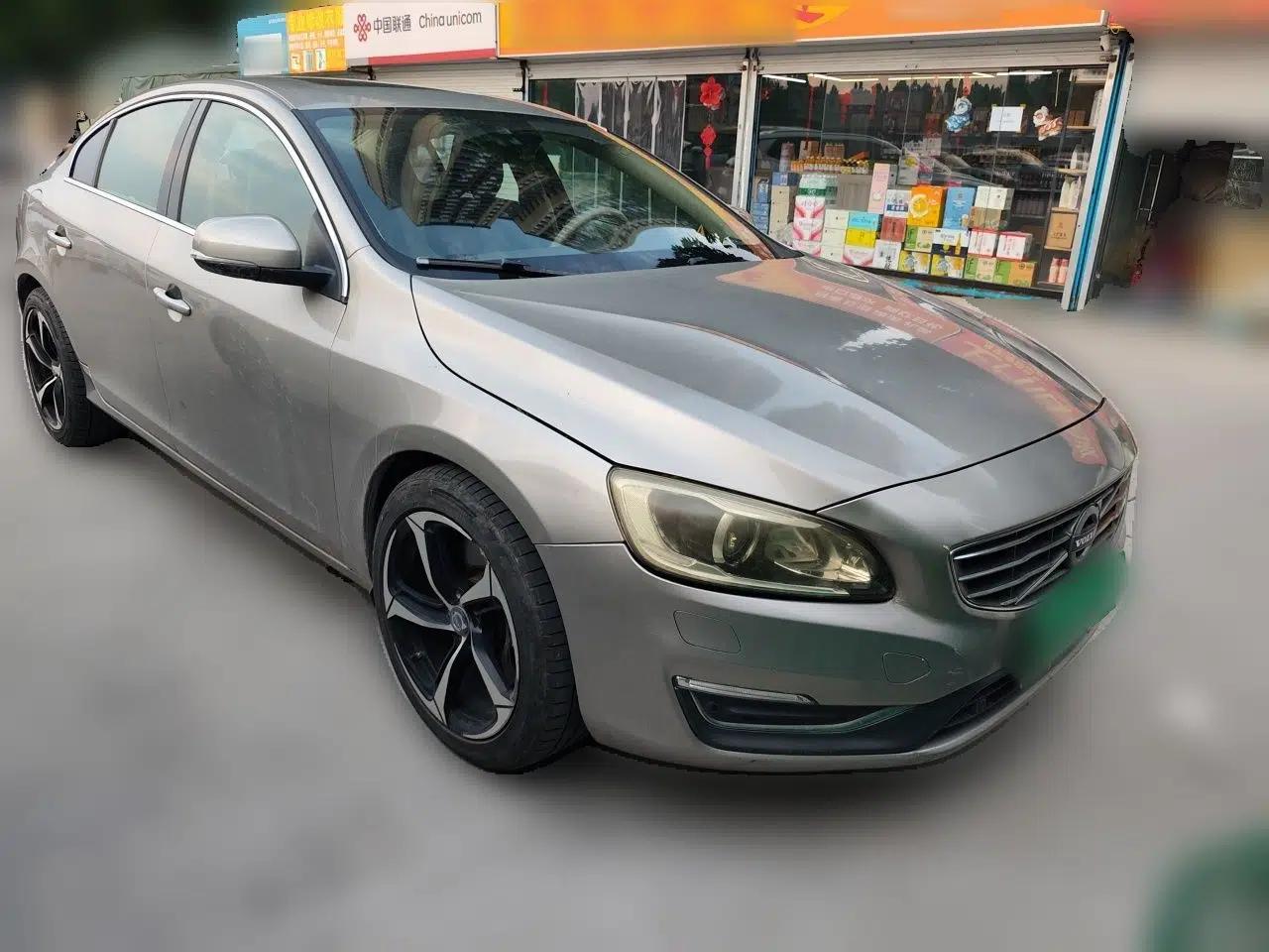Volvo S60 New Energy 2015 S60L E-Drive Hybrid T6 Smart Drive Edition — миниатюра 3