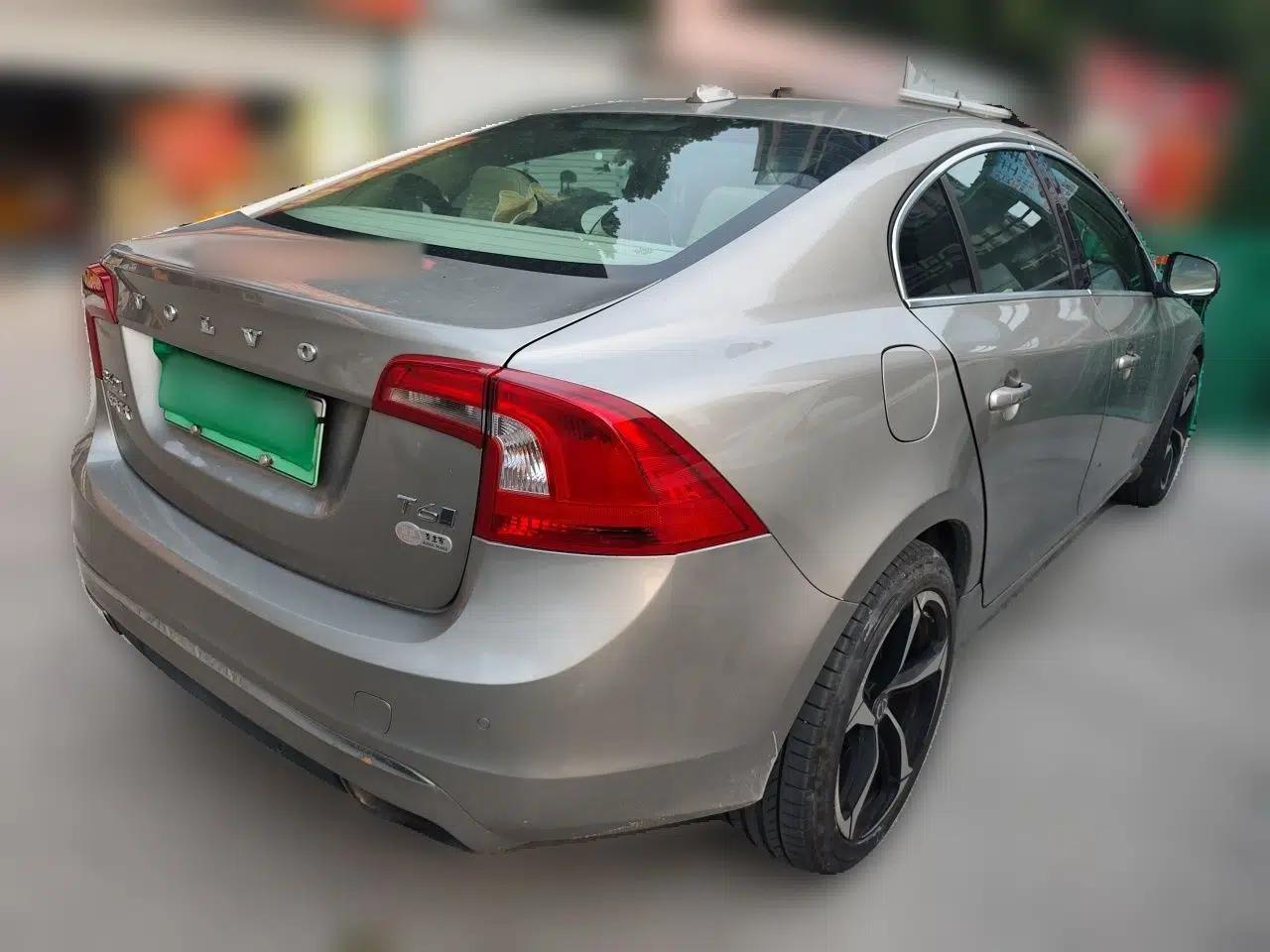 Volvo S60 New Energy 2015 S60L E-Drive Hybrid T6 Smart Drive Edition — миниатюра 6