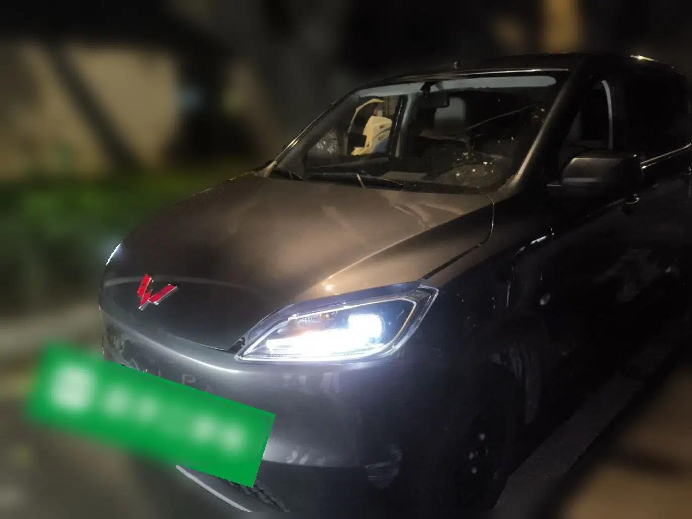 Wuling Hongguang New Energy 2024 All-Electric Model 300KM Practical Version — миниатюра 1