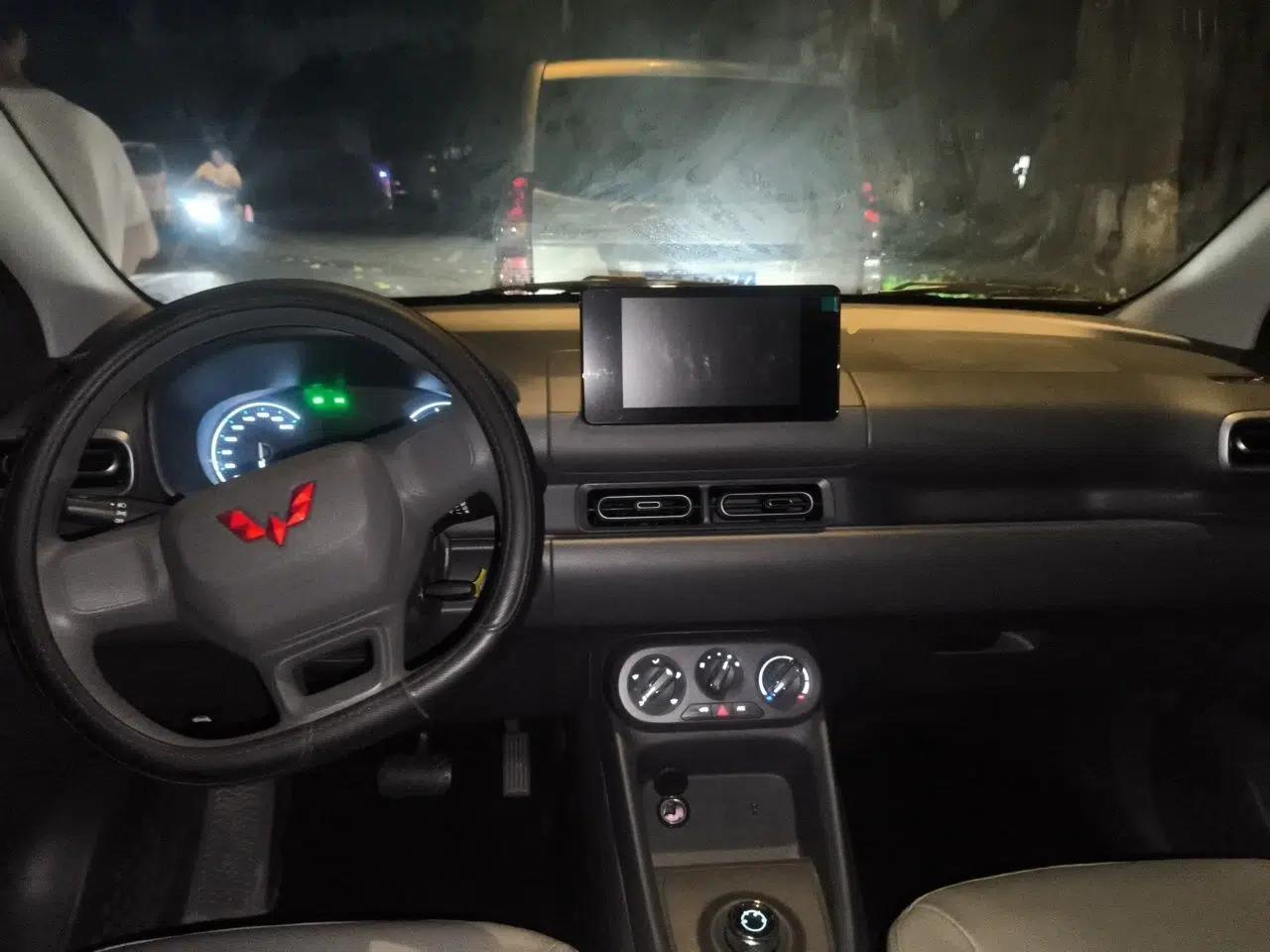 Wuling Hongguang New Energy 2024 All-Electric Model 300KM Practical Version — миниатюра 6