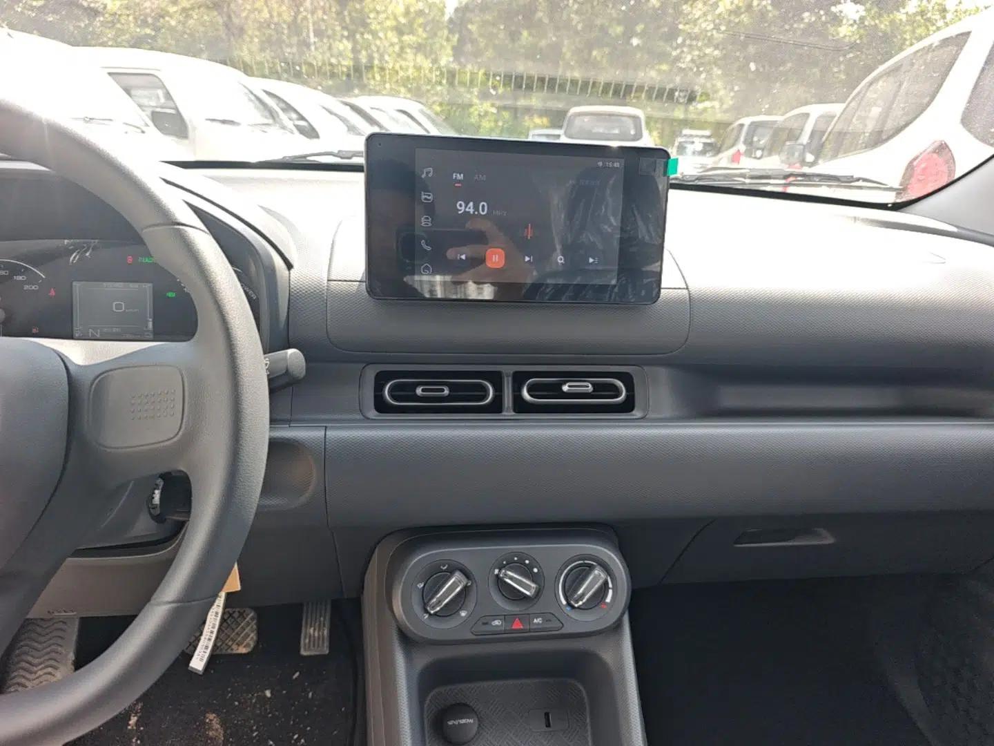Wuling Hongguang New Energy 2025 Extended-Range Hybrid 50 km Standard Version — миниатюра 15